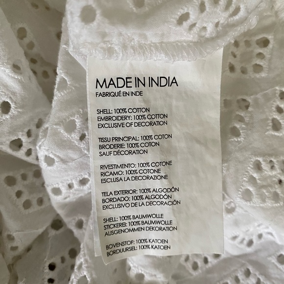 Club Monaco Colinee Eyelet Top Size Small - Picture 8 of 9